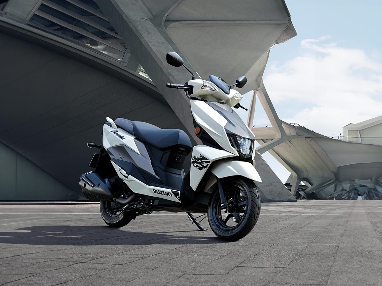 Suzuki-Roller Avenis 125
