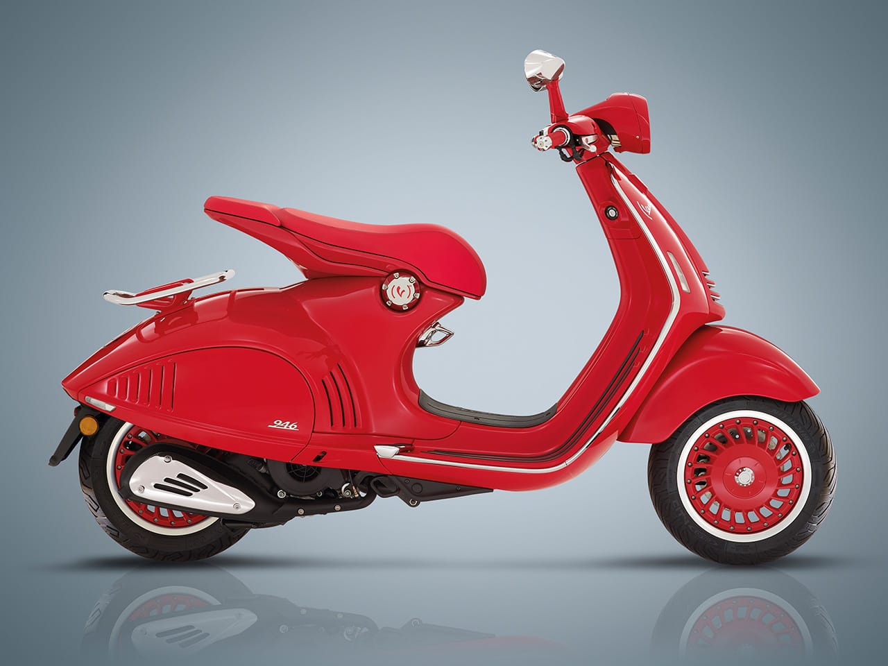 Vespa 946