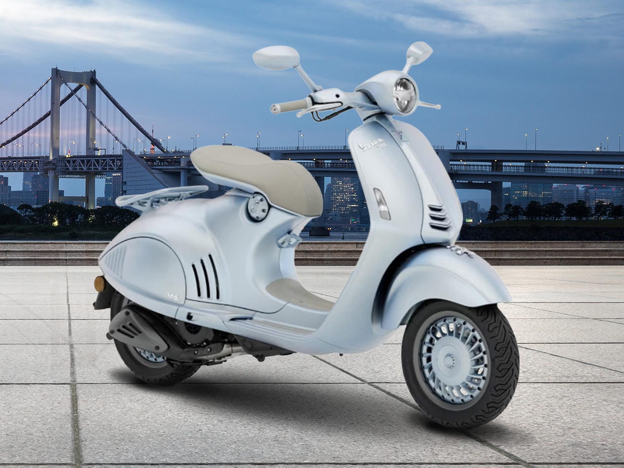 Vespa 946 Snake 125